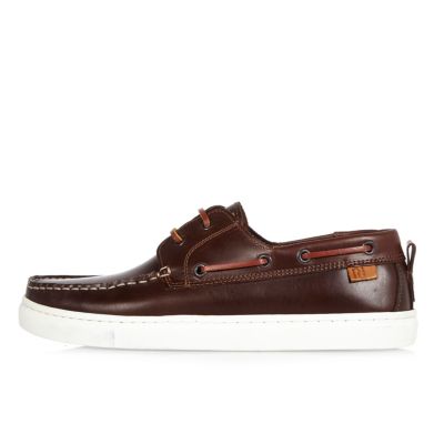 Medium brown boat shoes
